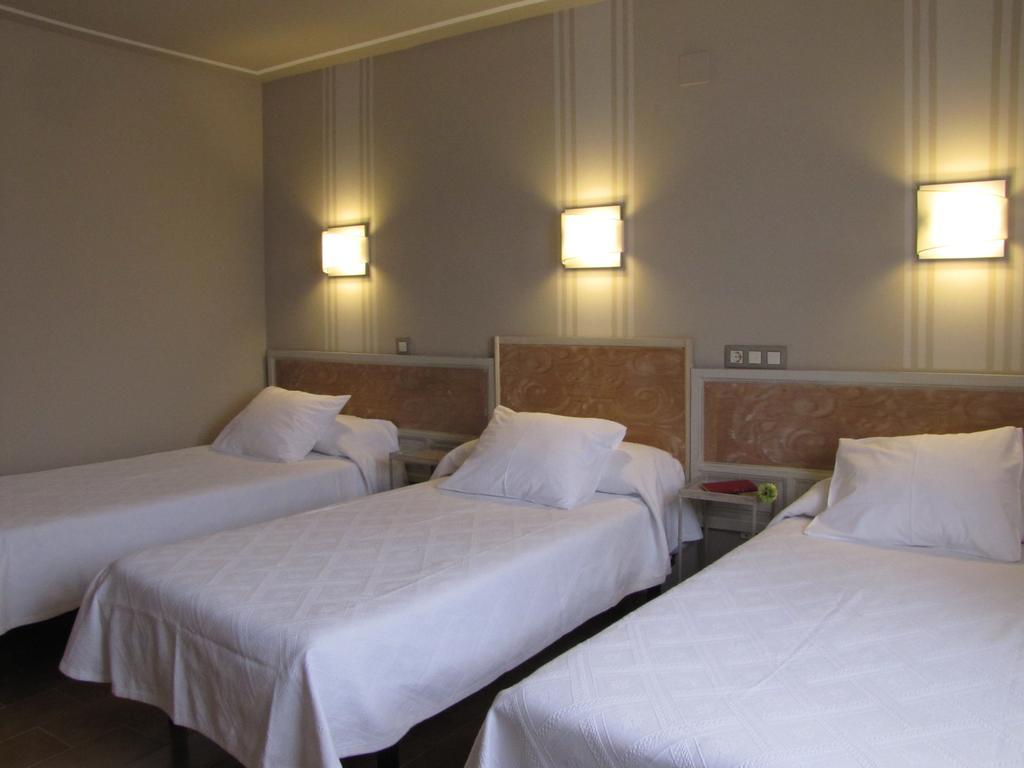 קיו Hotel Migal חדר תמונה