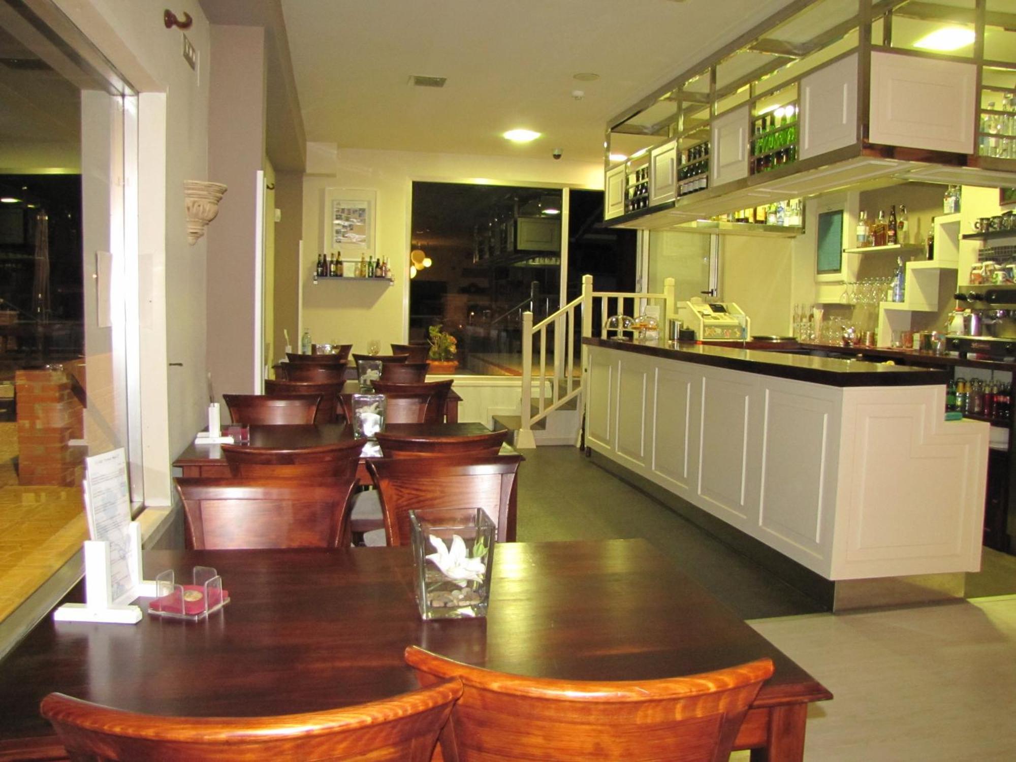 קיו Hotel Migal מראה חיצוני תמונה